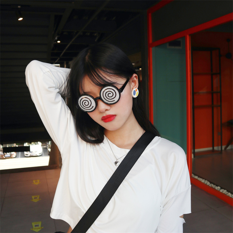 نظارات تنكرية جديدة بنمط الدوا - مراجعة Free Cosplay Prop Patterns وسعره